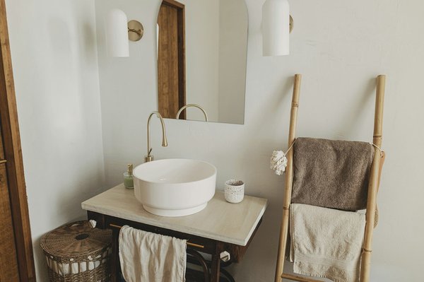 Fournitures pour salle de bain : conseils pour vous orienter pendant leur achat